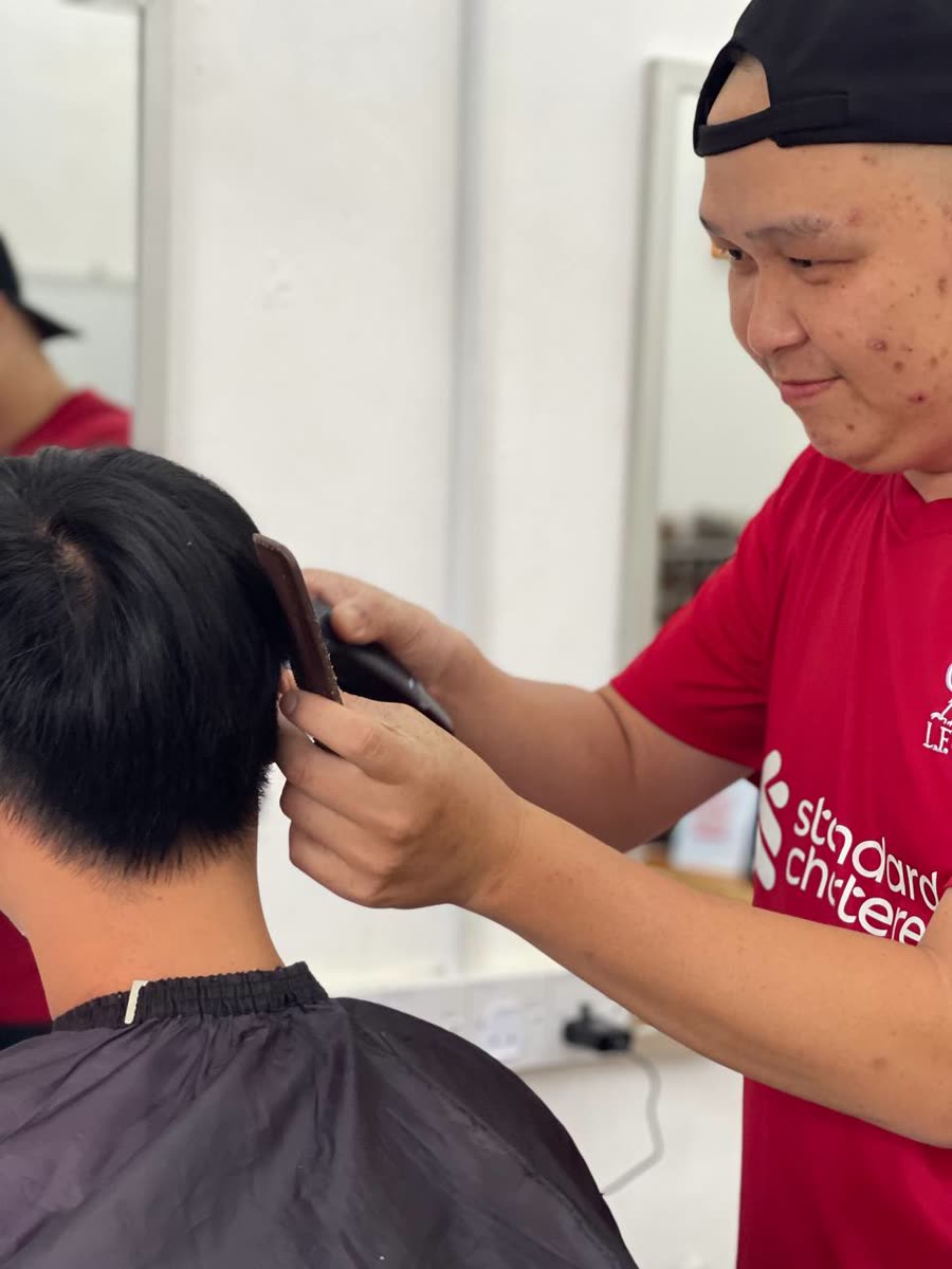 Crop klasik kemas